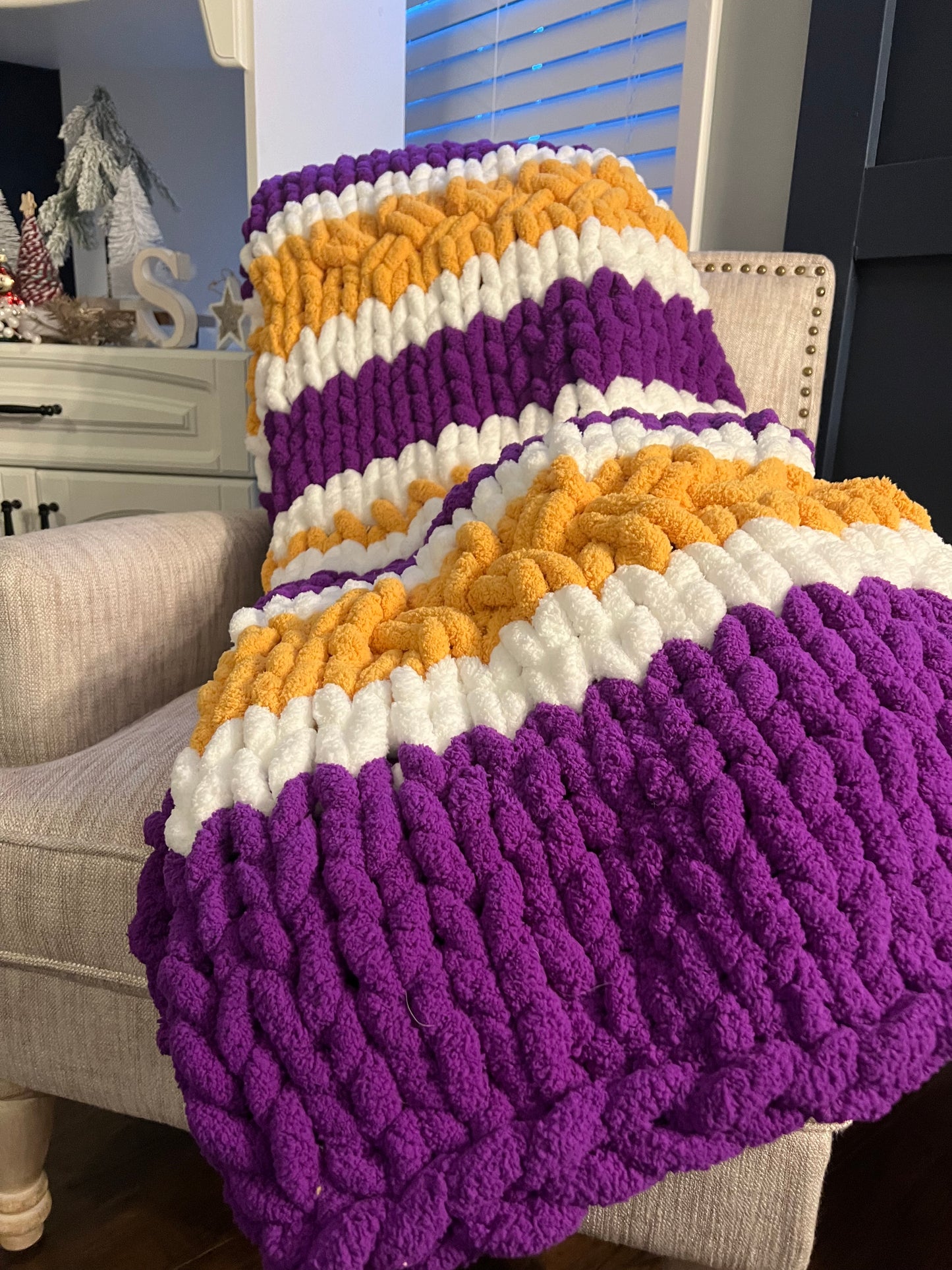 CUSTOM MADE - Chunky Knit Throw